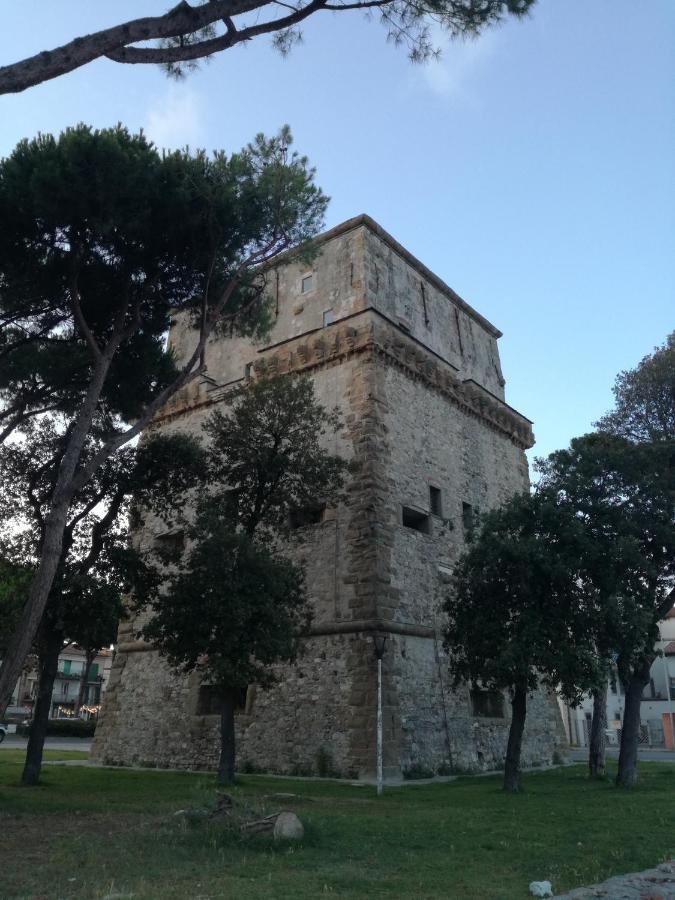 Torre Matilde Apartment Viareggio Luaran gambar